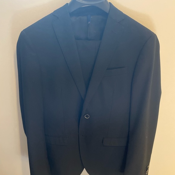 Men’s Black Slim Fit Suit - Picture 2 of 8